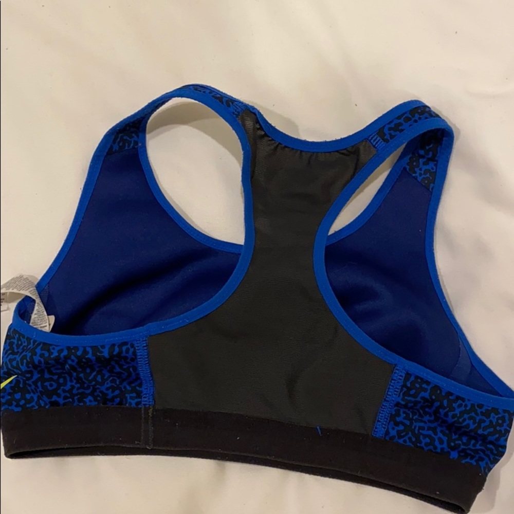Nike Sports Bra - Picture 2 of 2